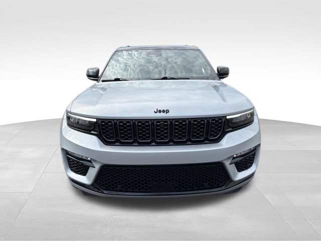 Used 2025 Jeep Grand Cherokee Summit AWD/4WD image 9