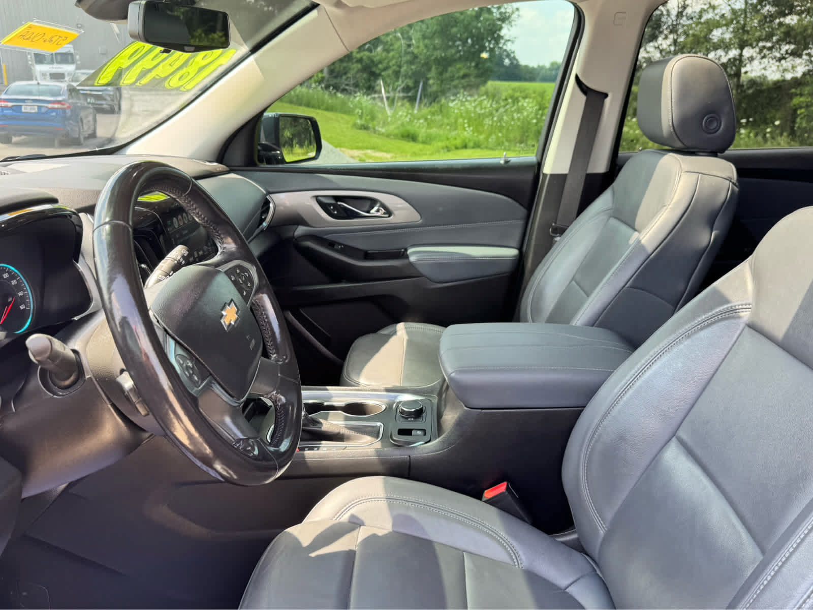 Used 2019 Chevrolet Traverse LT w/ LT Premium Package FWD image 10
