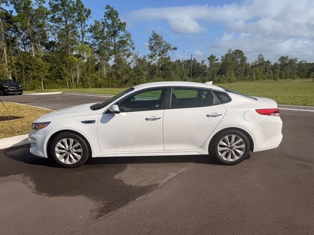 Used 2017 Kia Optima LX w/ Option Group 014 FWD image 13