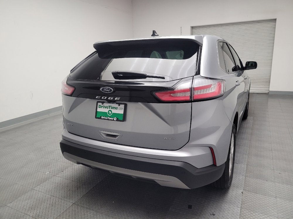 Used 2023 Ford Edge SEL image 7