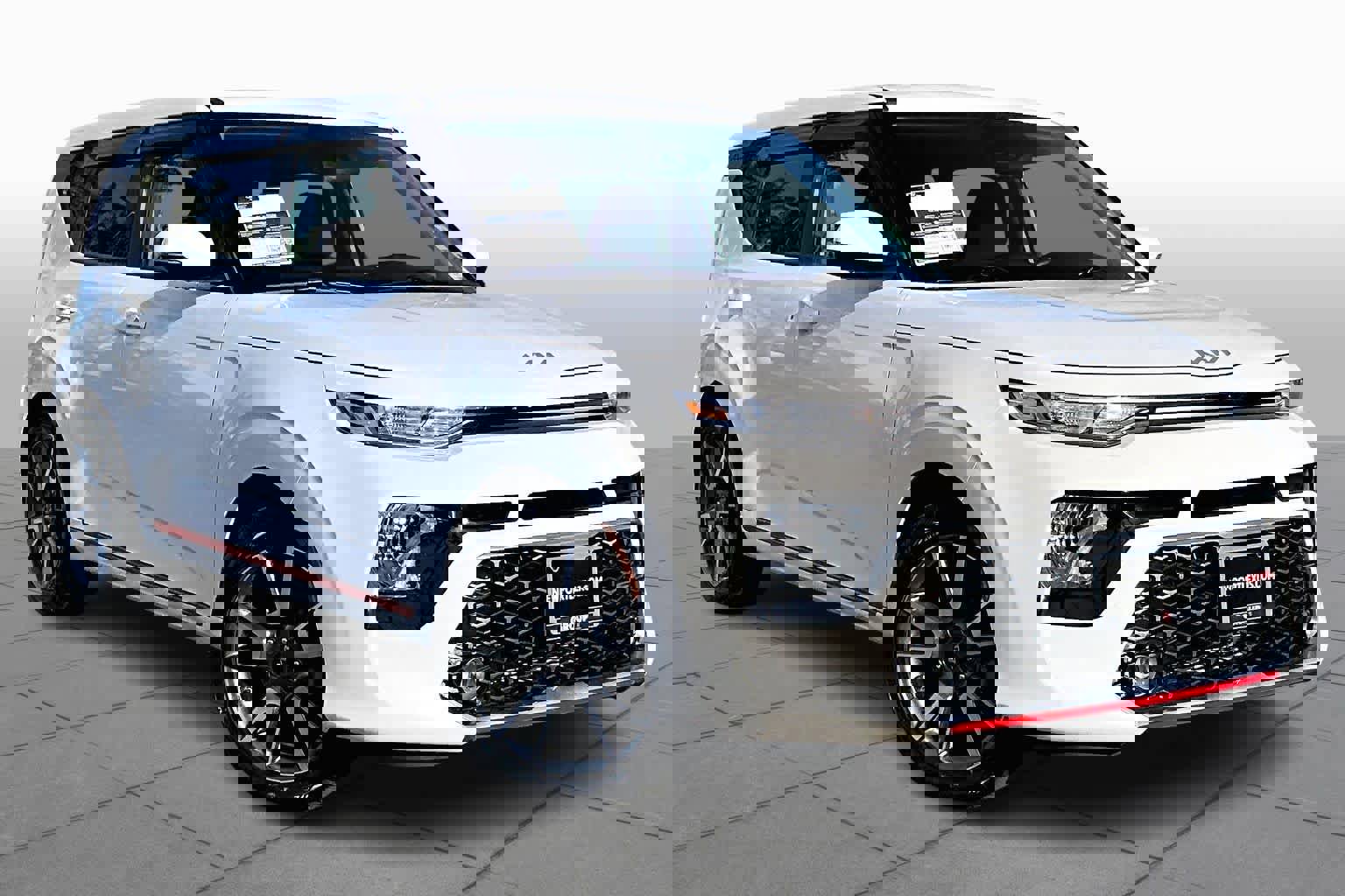 Used 2022 Kia Soul GT-Line image 2