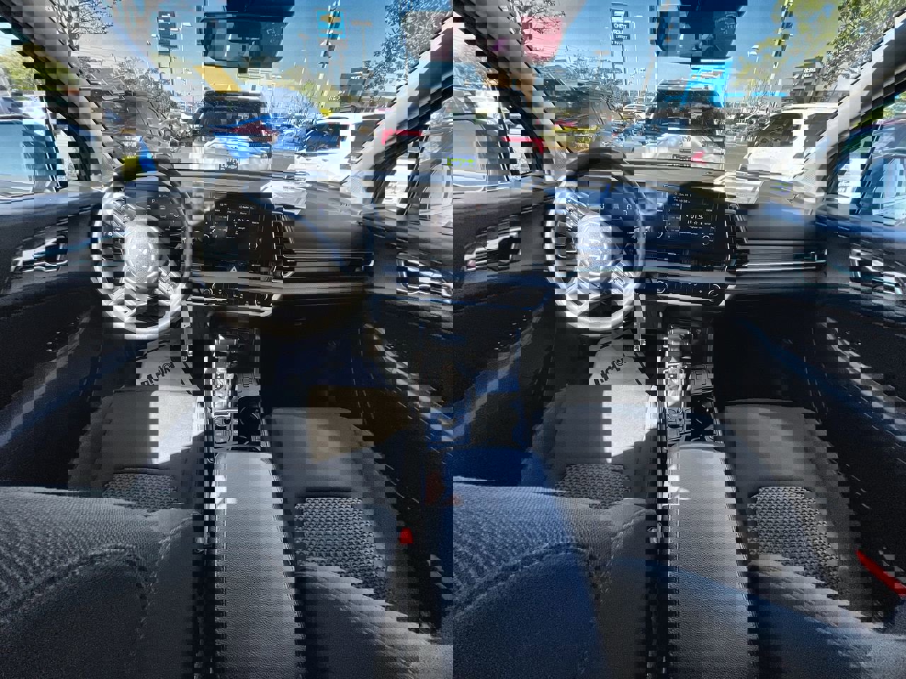 Used 2024 Kia Sportage LX image 18