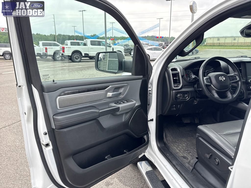 Used 2022 RAM 1500 Big Horn AWD/4WD image 11