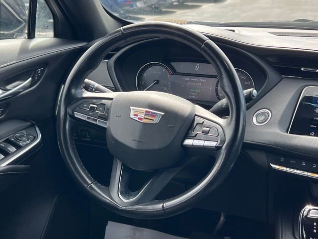 Used 2023 Cadillac XT4 Premium Luxury image 16