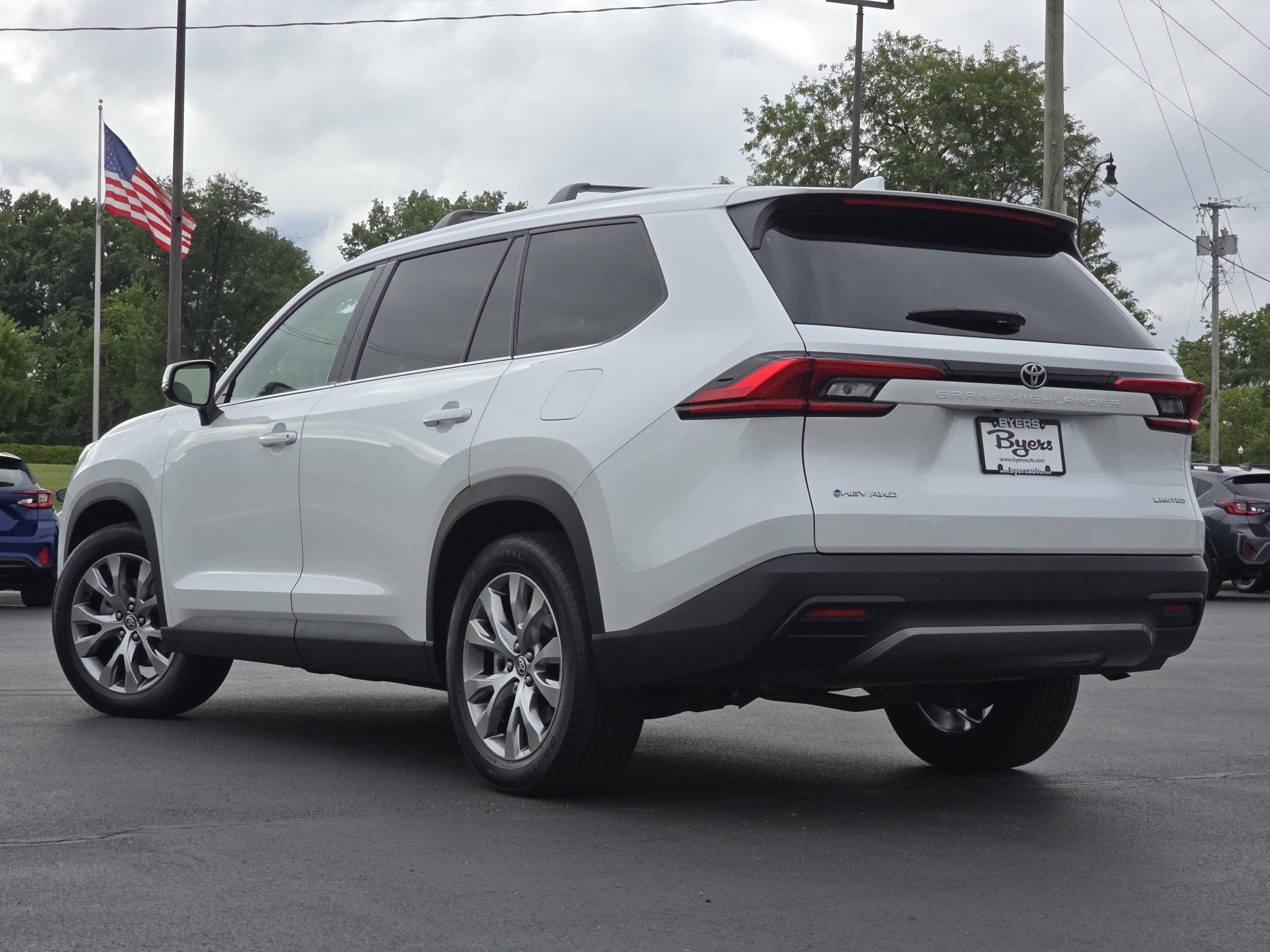 Used 2024 Toyota Grand Highlander AWD Hybrid image 5