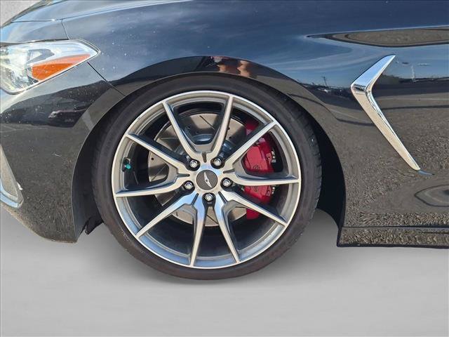 Used 2020 Genesis G70 3.3T RWD image 14