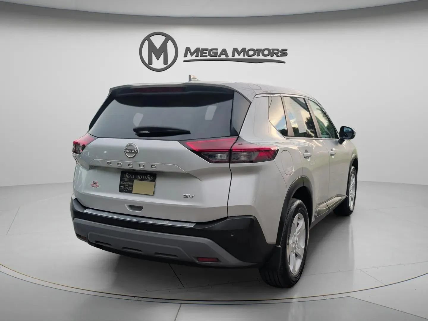 Used 2023 Nissan Rogue SV FWD image 7