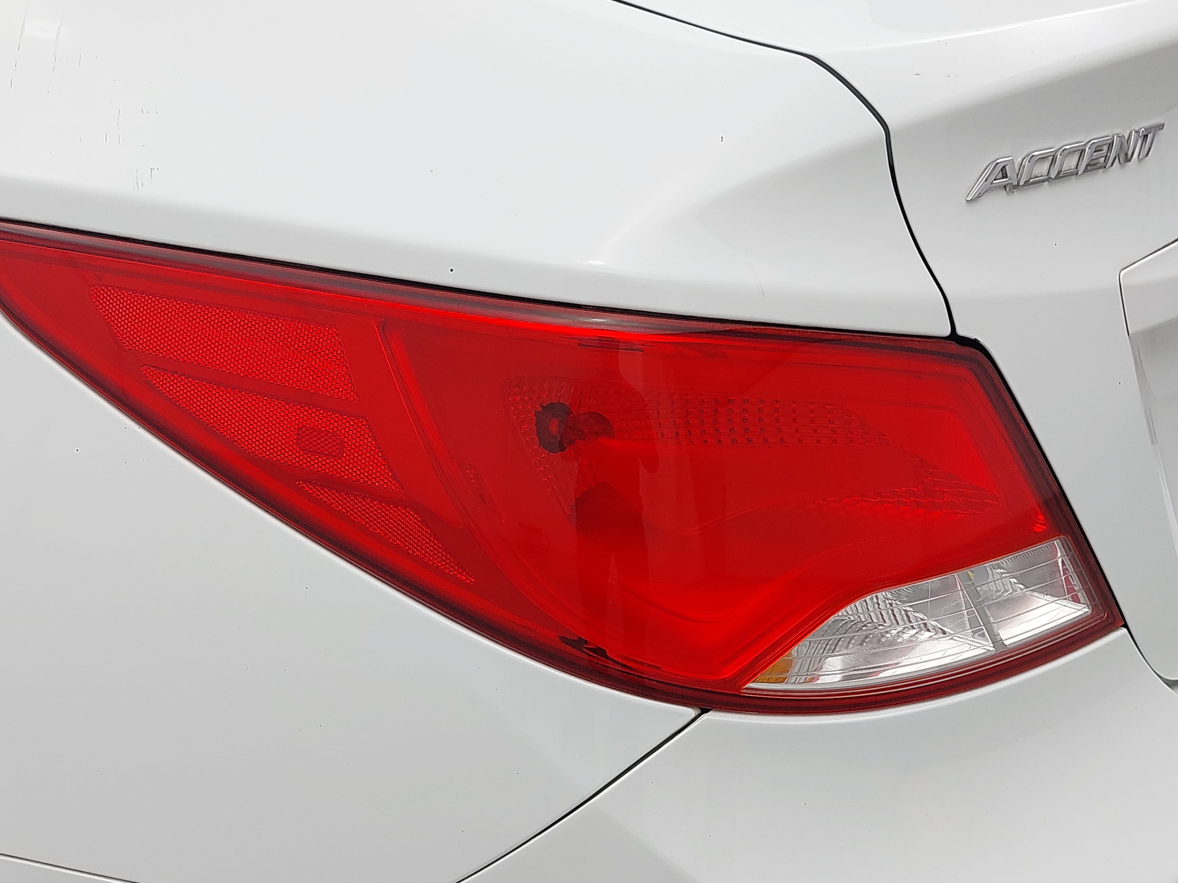 Used 2016 Hyundai Accent SE FWD image 31