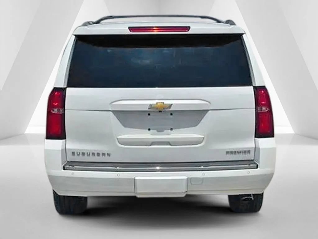Used 2019 Chevrolet Suburban Premier w/ Premier Plus Edition AWD/4WD image 6
