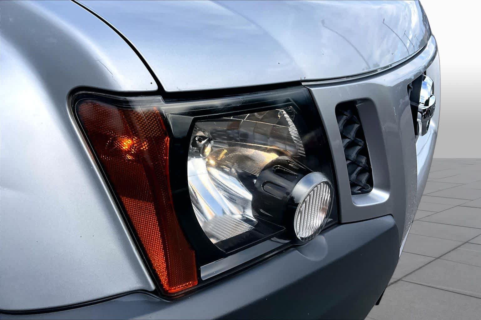 Used 2014 Nissan Xterra X RWD image 25