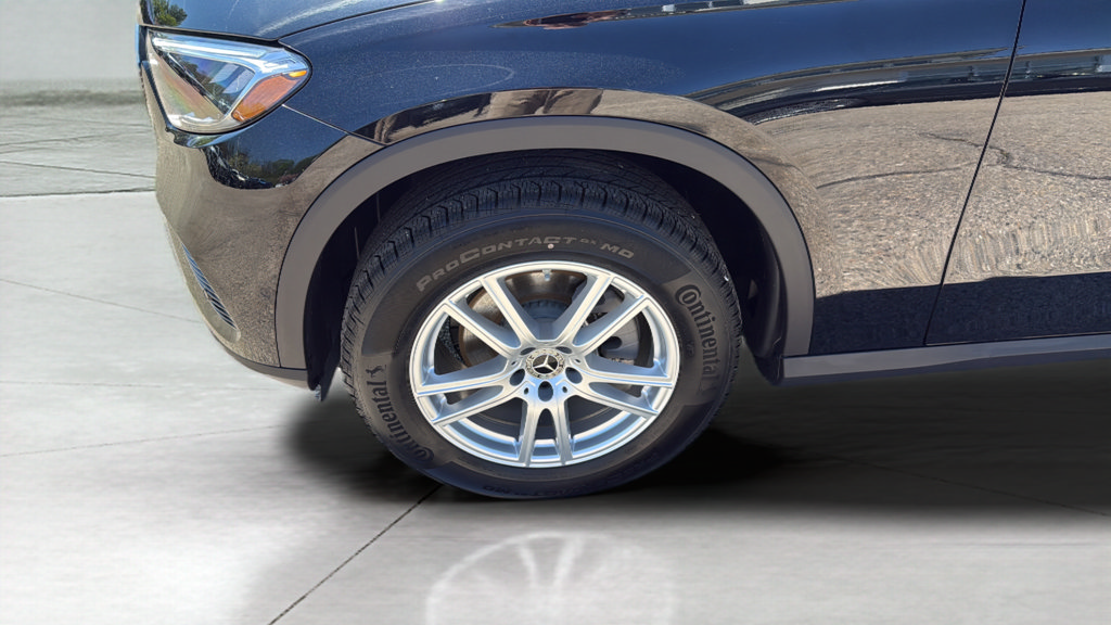 Certified 2026 Mercedes-Benz GLC 300 4MATIC image 9