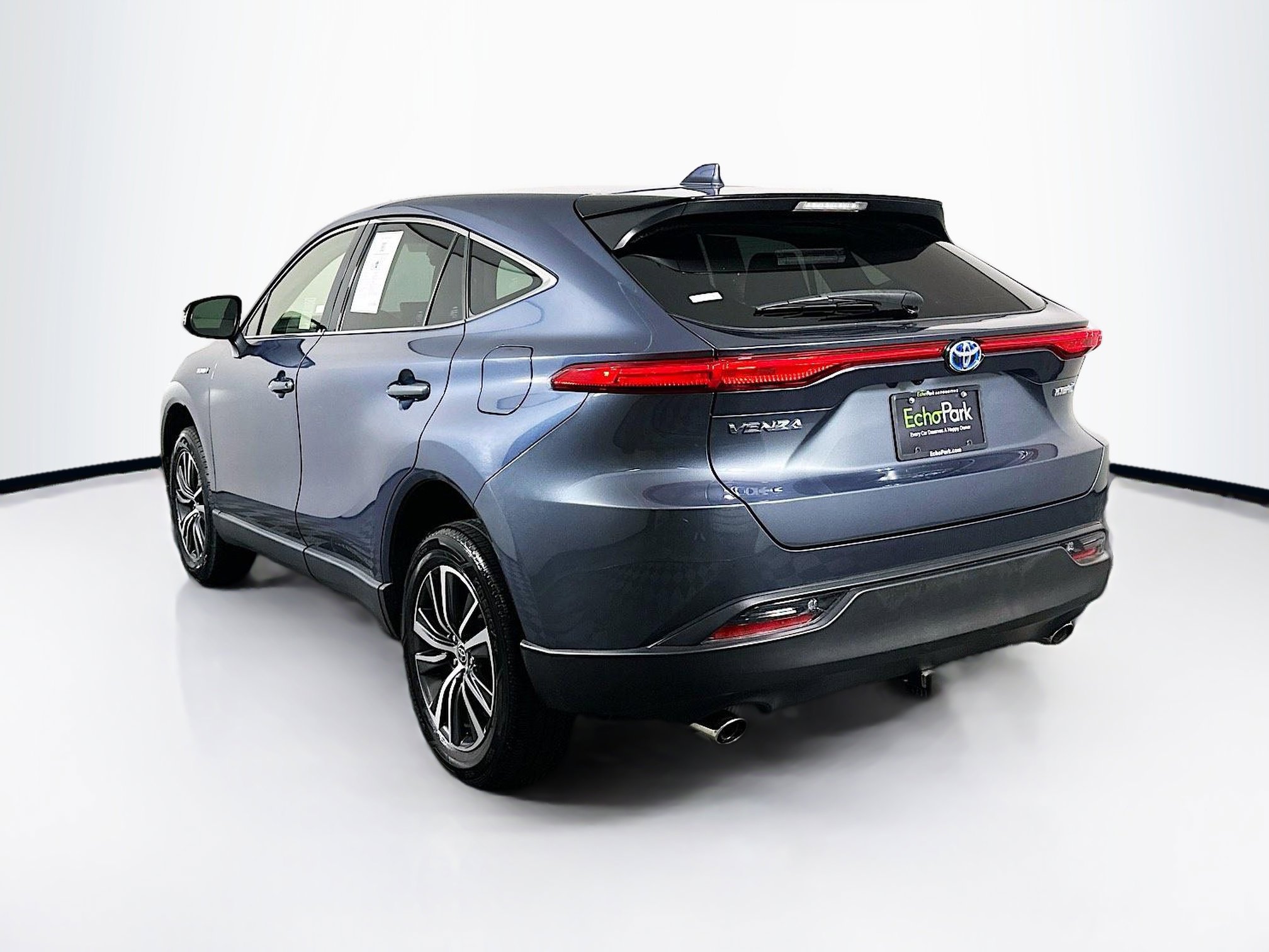 Used 2021 Toyota Venza LE w/ Carpet Mat Package (TMS) AWD/4WD image 5