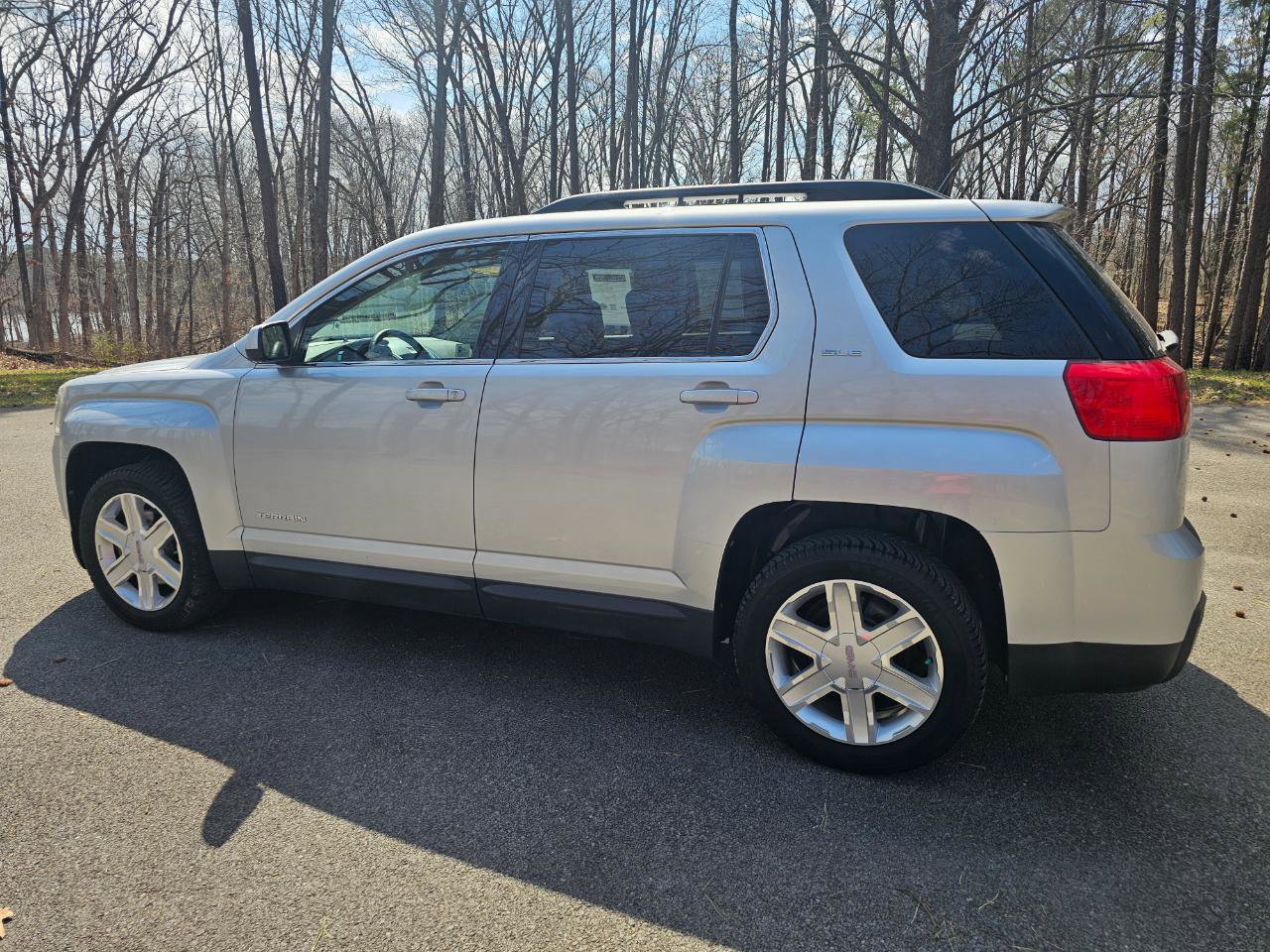 Used 2011 GMC Terrain SLE w/ Convenience Package FWD image 9