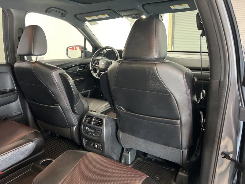 Used 2022 Honda Pilot Black Edition image 12