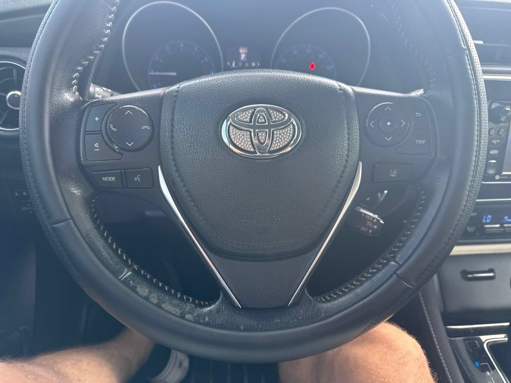 Used 2017 Toyota Corolla iM FWD image 9