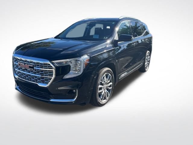 Used 2022 GMC Terrain Denali w/ Denali Premium Package