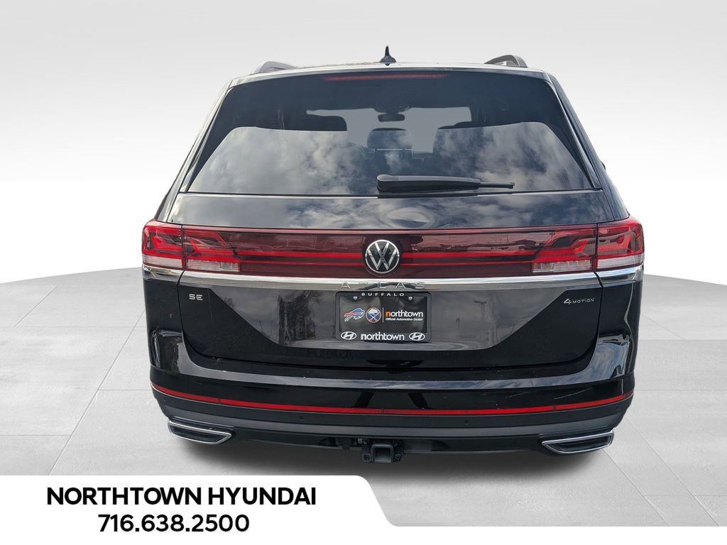 Used 2025 Volkswagen Atlas SE image 15