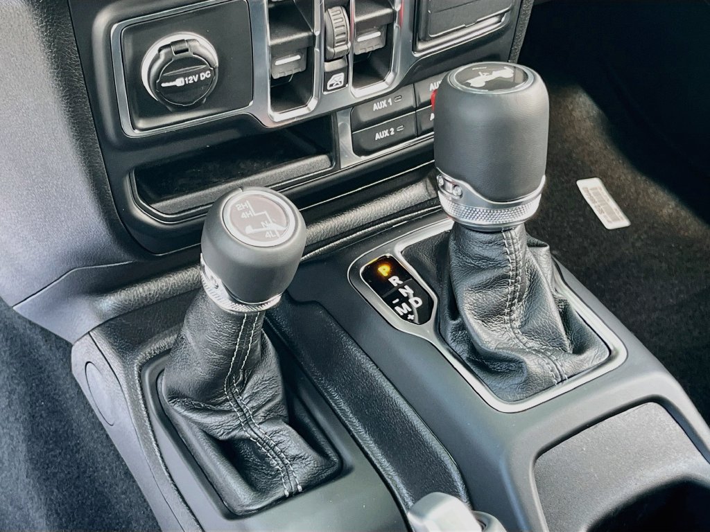 New 2027 Jeep Wrangler Unlimited Sahara AWD/4WD image 15