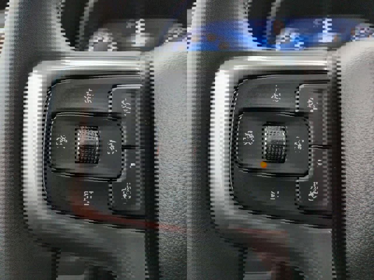 Used 2023 Chevrolet Suburban Premier image 24