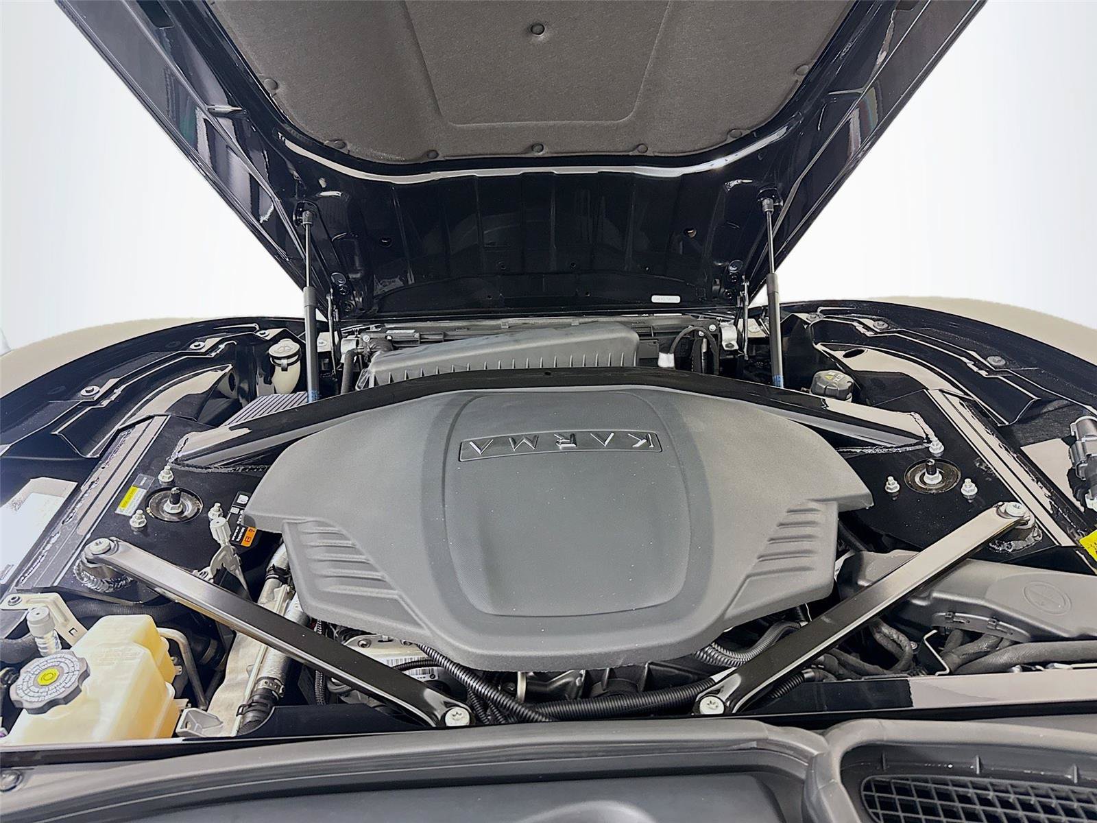 New 2025 Karma Revero Luxury RWD image 19