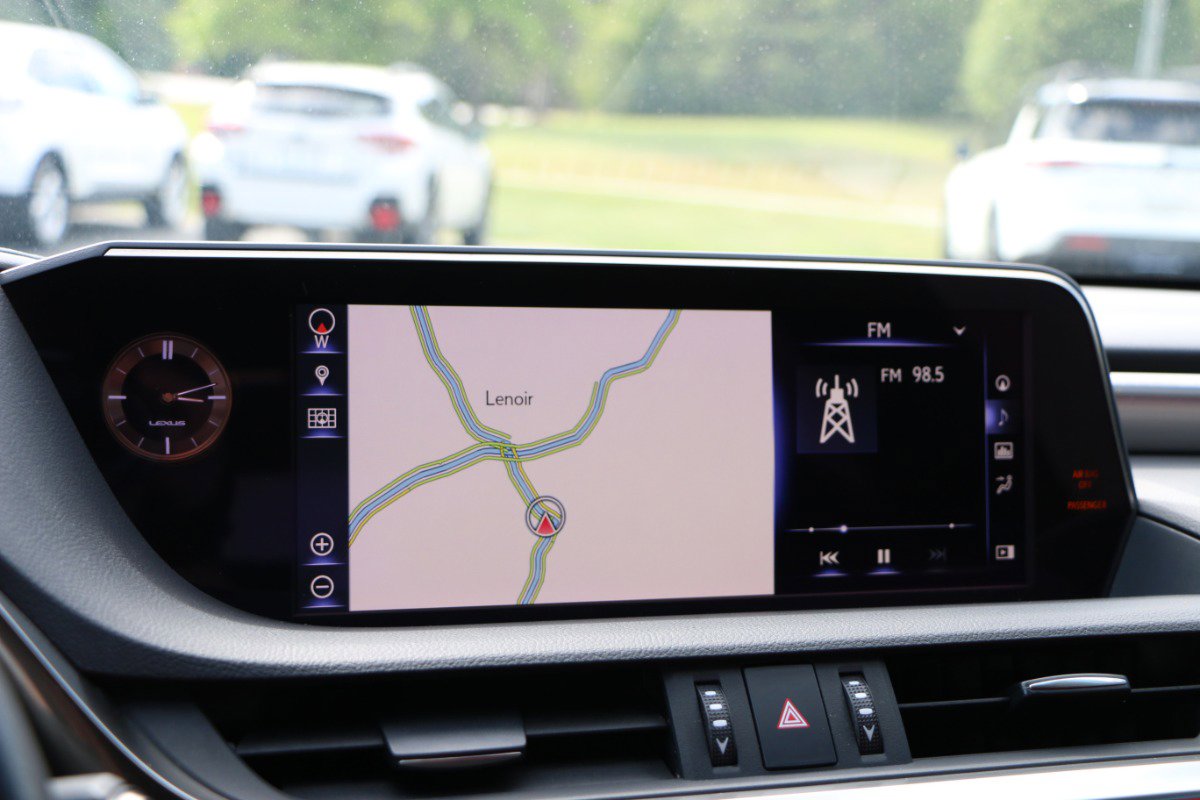 Used 2019 Lexus ES 350 F Sport w/ Accessory Package 2 FWD image 25