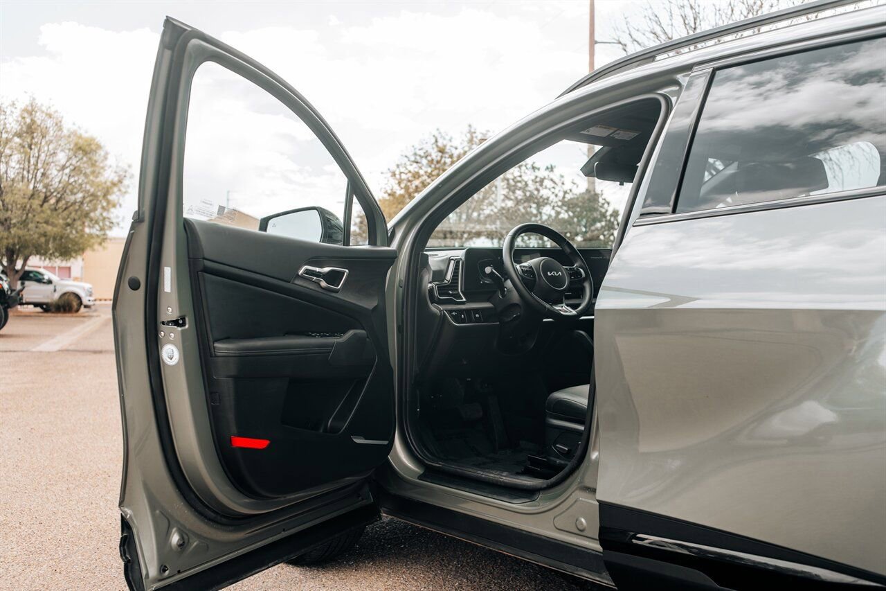 Used 2025 Kia Sportage X-Line image 16