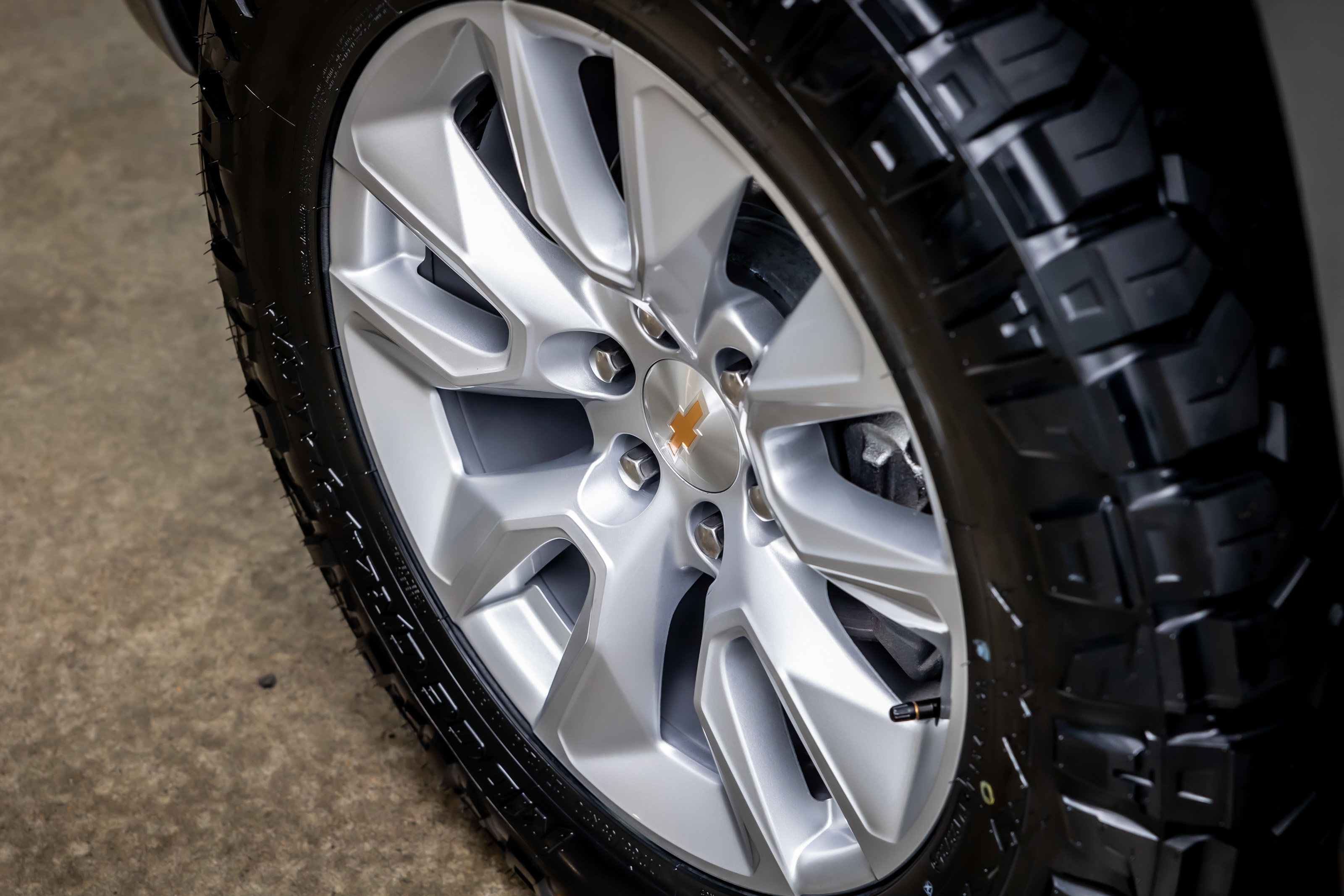Used 2025 Chevrolet Silverado 1500 Custom image 20