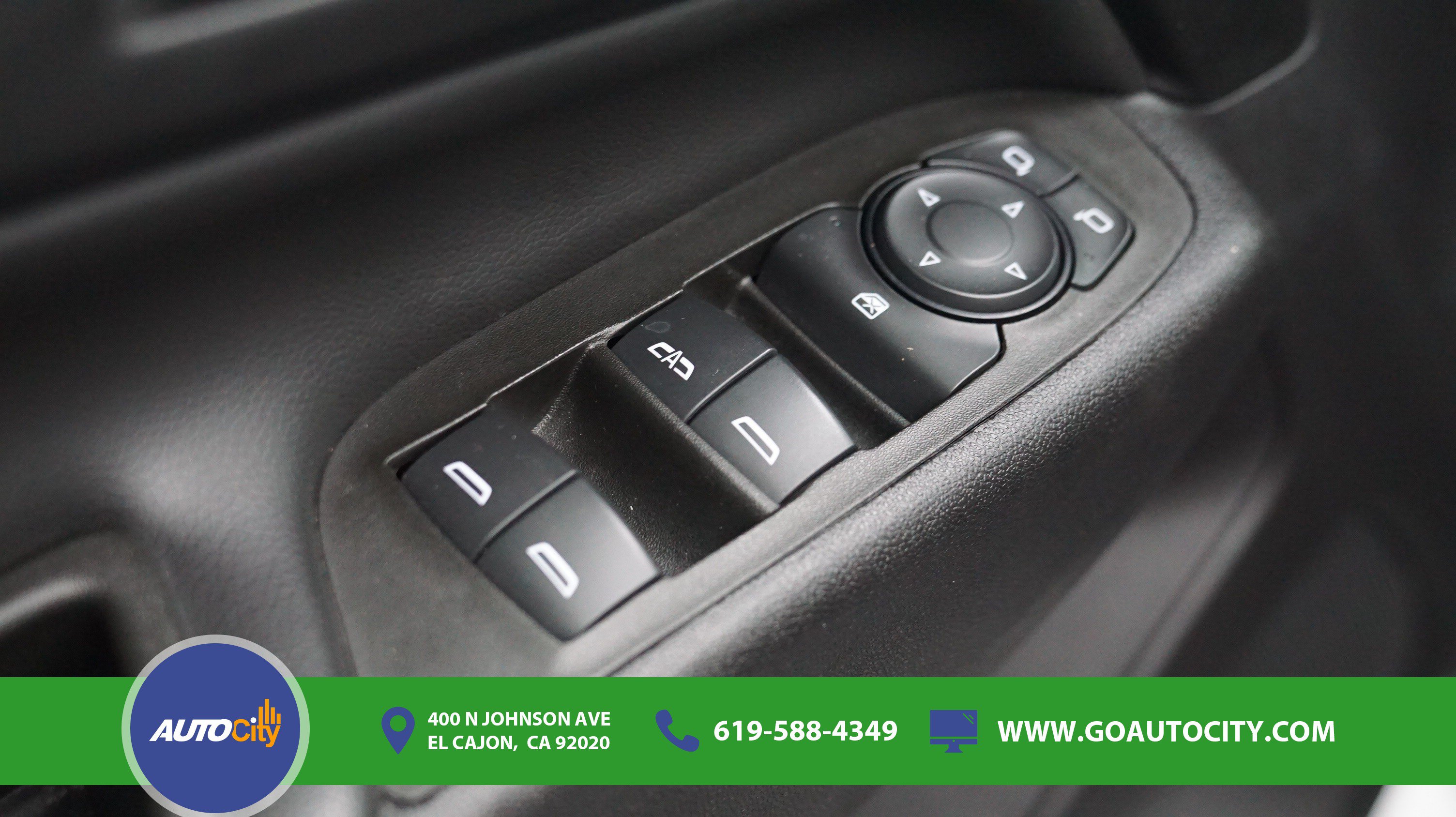 Used 2024 Chevrolet Equinox LT FWD image 18