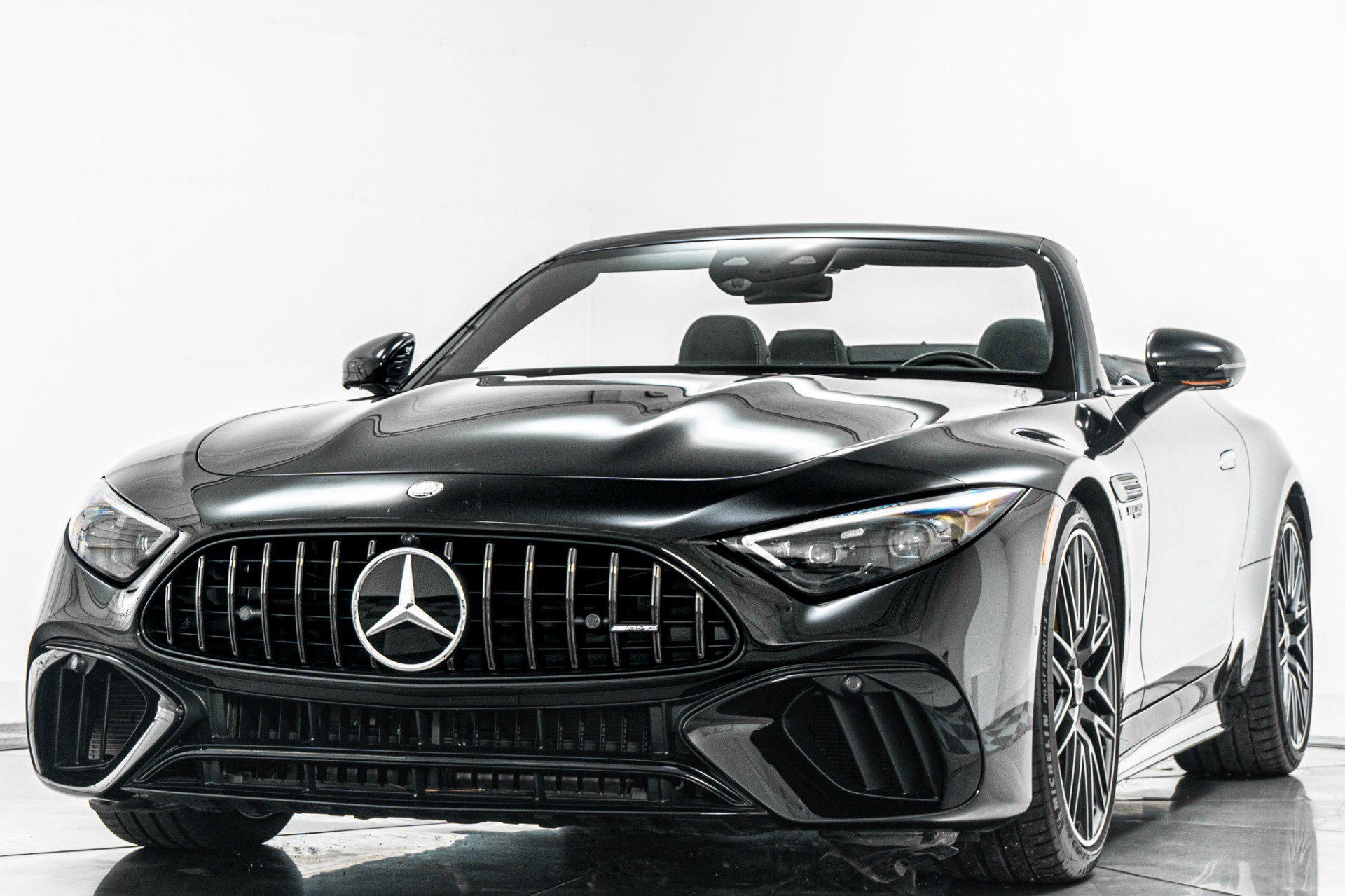 Used 2023 Mercedes-Benz SL 63 AMG 4MATIC image 5