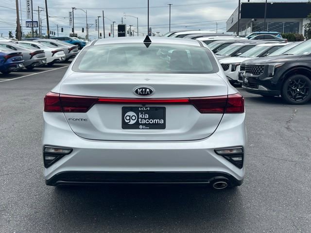 Certified 2021 Kia Forte LXS FWD image 8