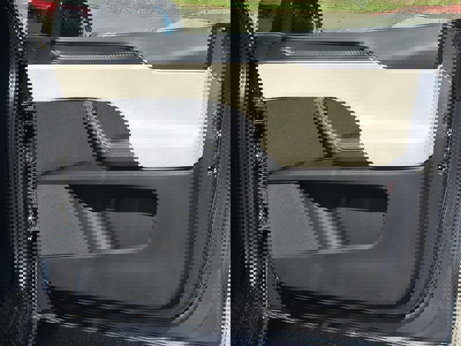 Used 2022 Tesla Model X Plaid image 34