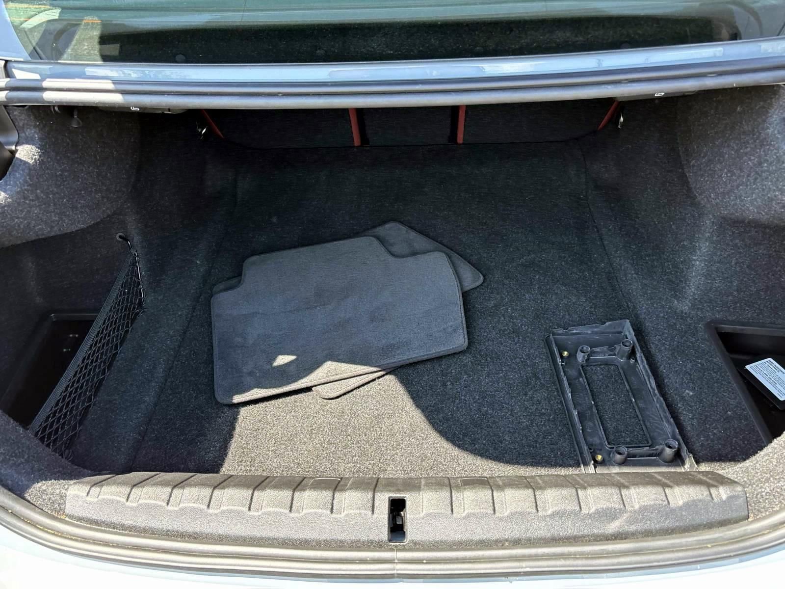 Used 2024 BMW 430i xDrive Coupe w/ M Sport Package image 9