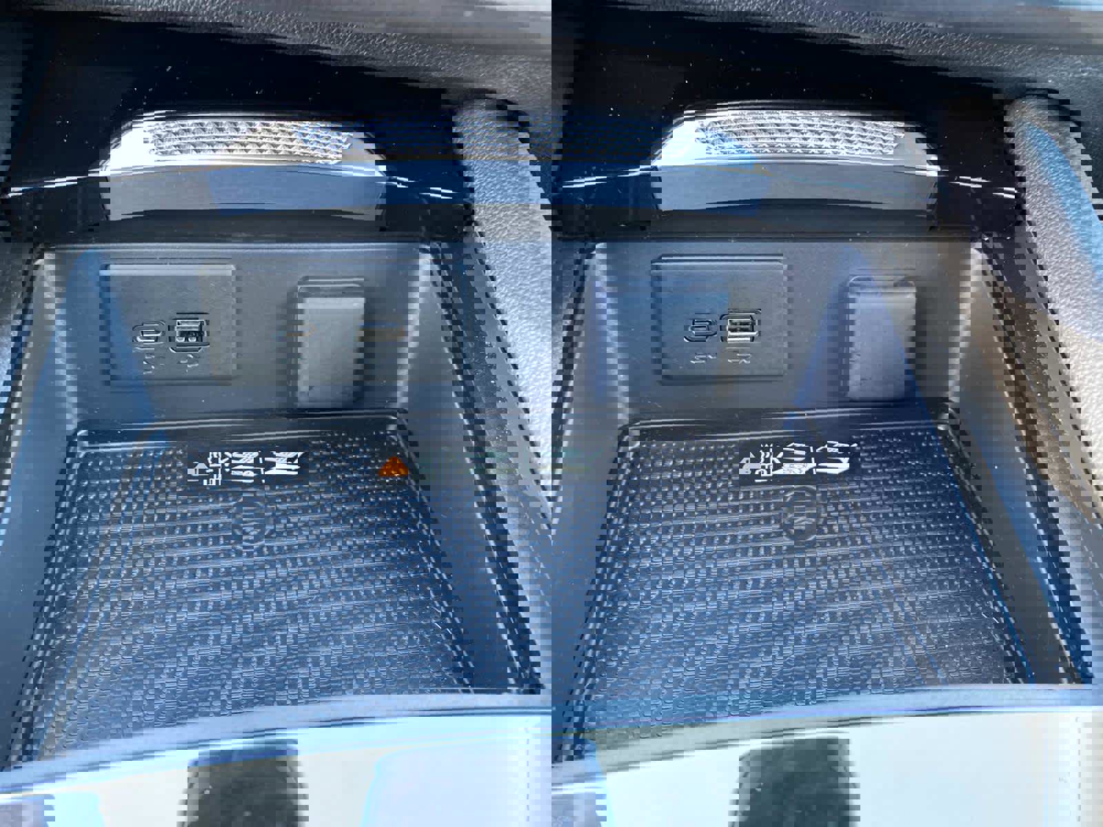 Used 2024 Buick Envision Sport Touring image 15