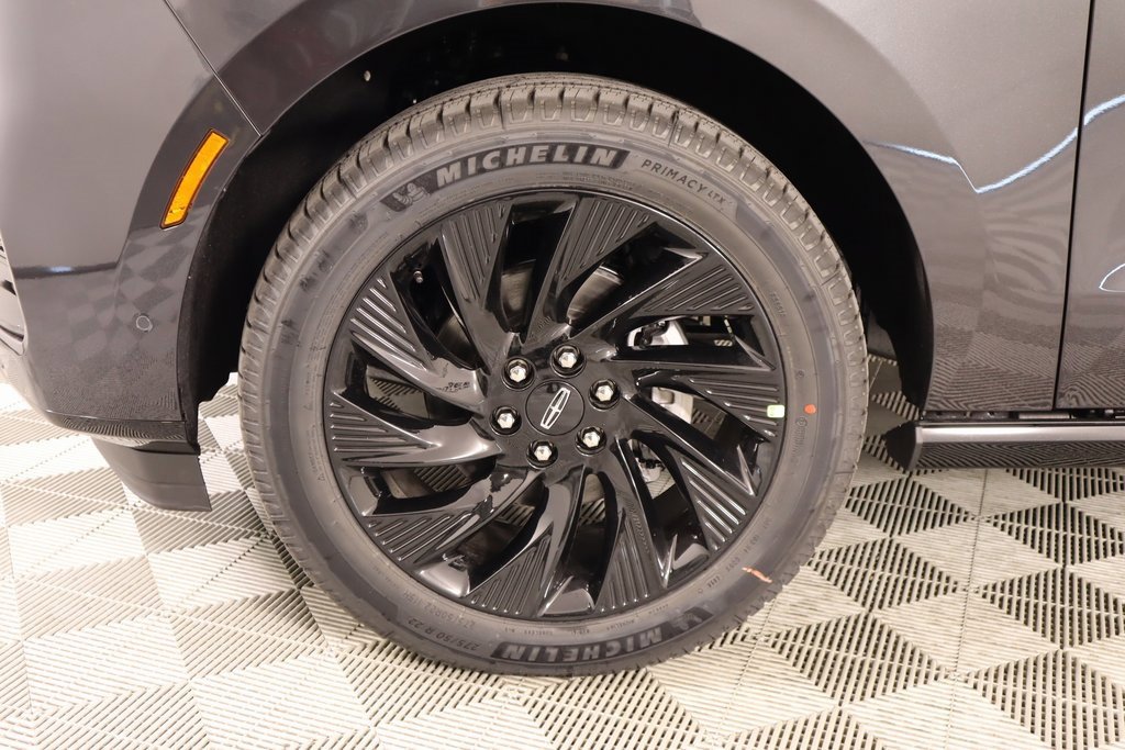 New 2025 Lincoln Navigator Reserve w/ Jet Appearance Package image 19