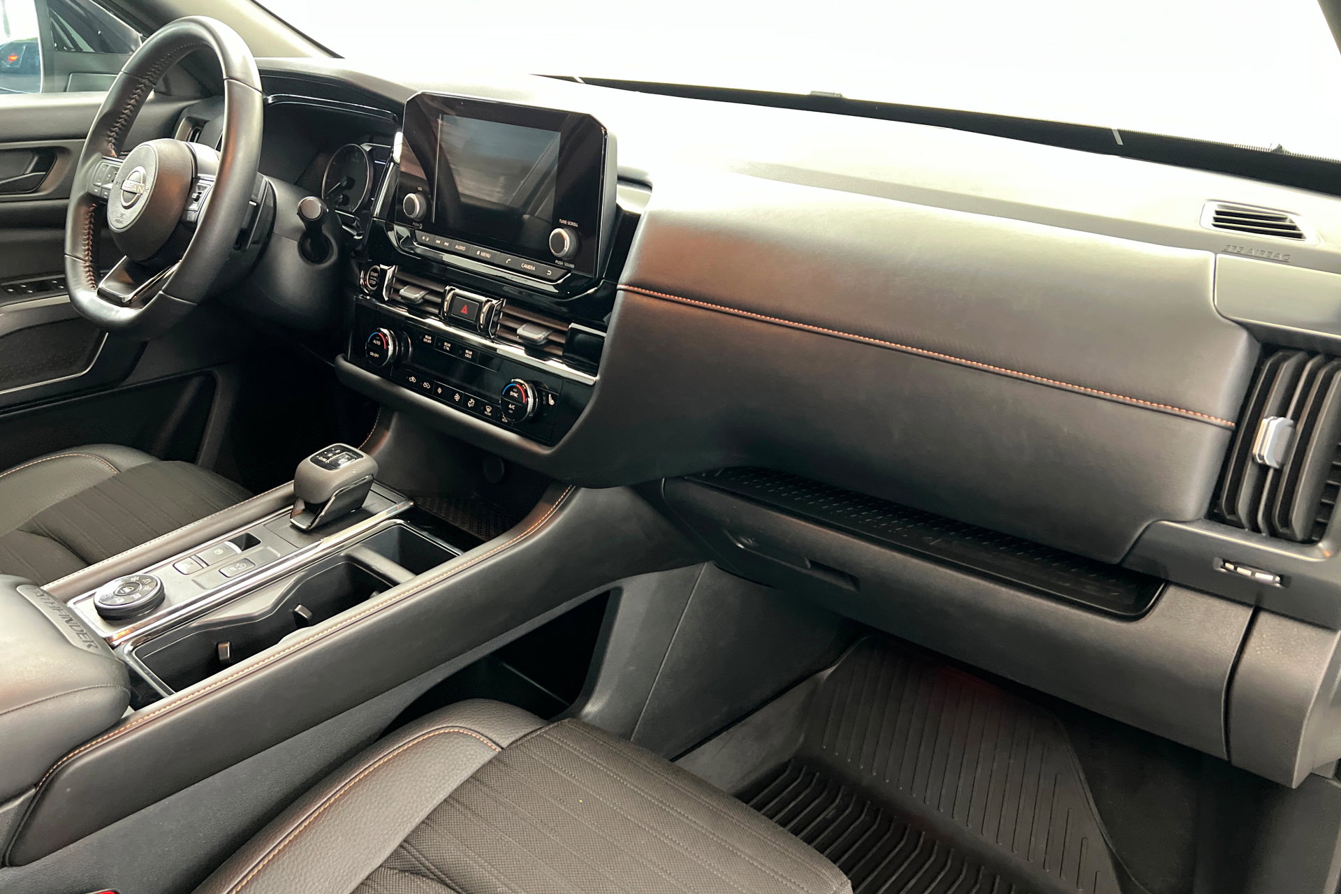 Used 2024 Nissan Pathfinder Rock Creek image 26