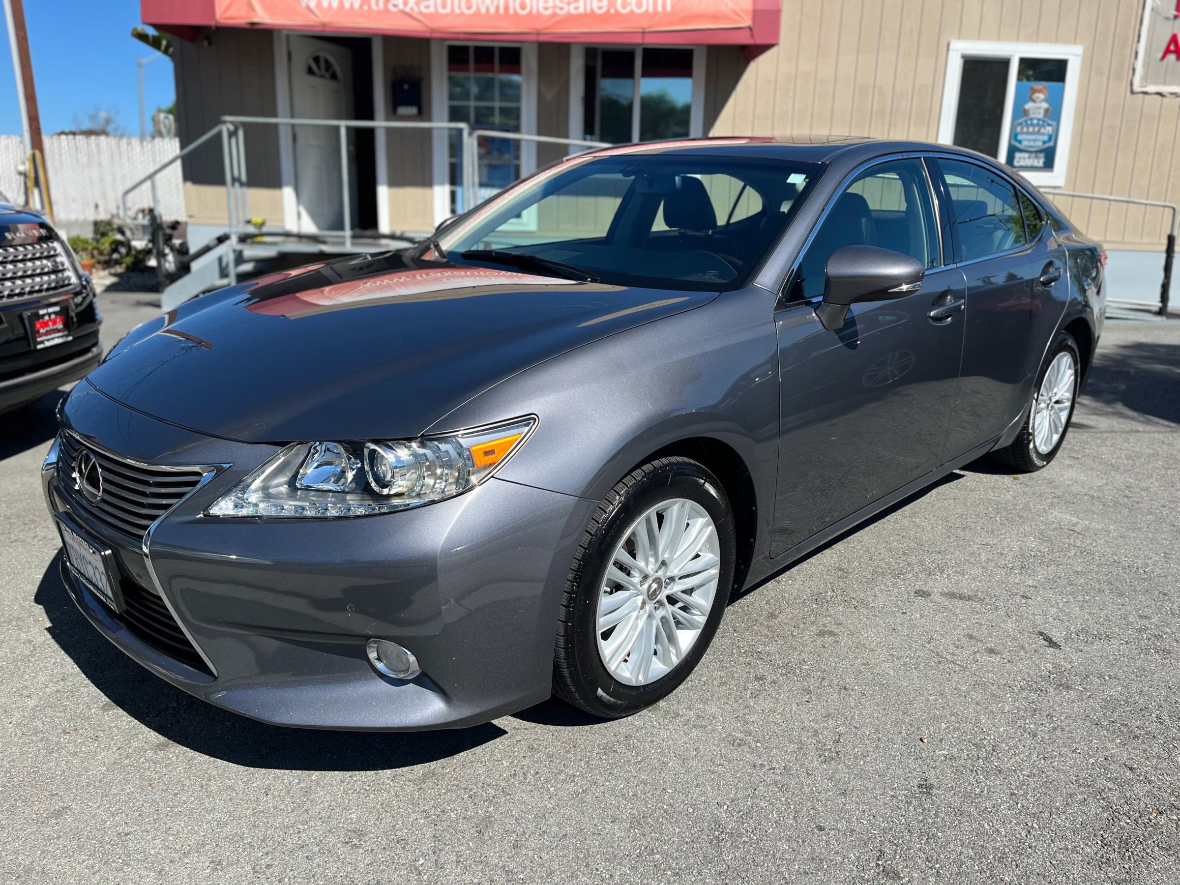 Used 2013 Lexus ES 350 w/ Premium Pkg image 3