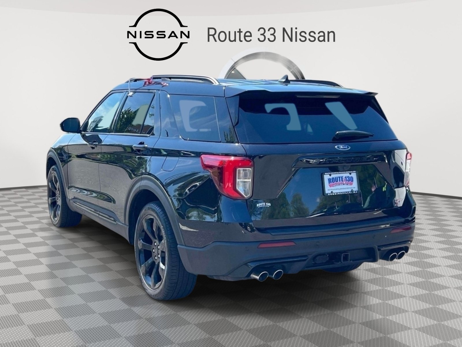 Used 2024 Ford Explorer ST w/ Equipment Group 401A AWD/4WD image 3