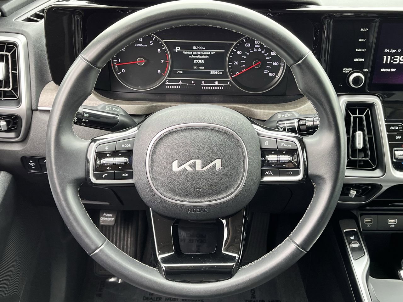 Used 2023 Kia Sorento S w/ Panoramic Sunroof Package AWD/4WD image 11