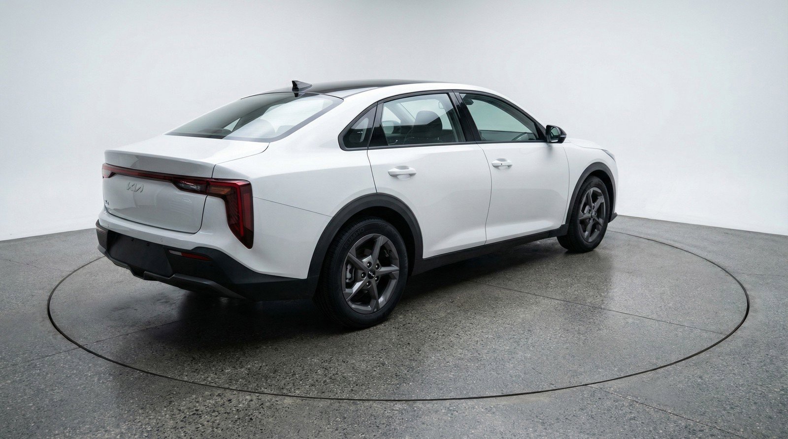 Used 2025 Kia K4 LXS image 9