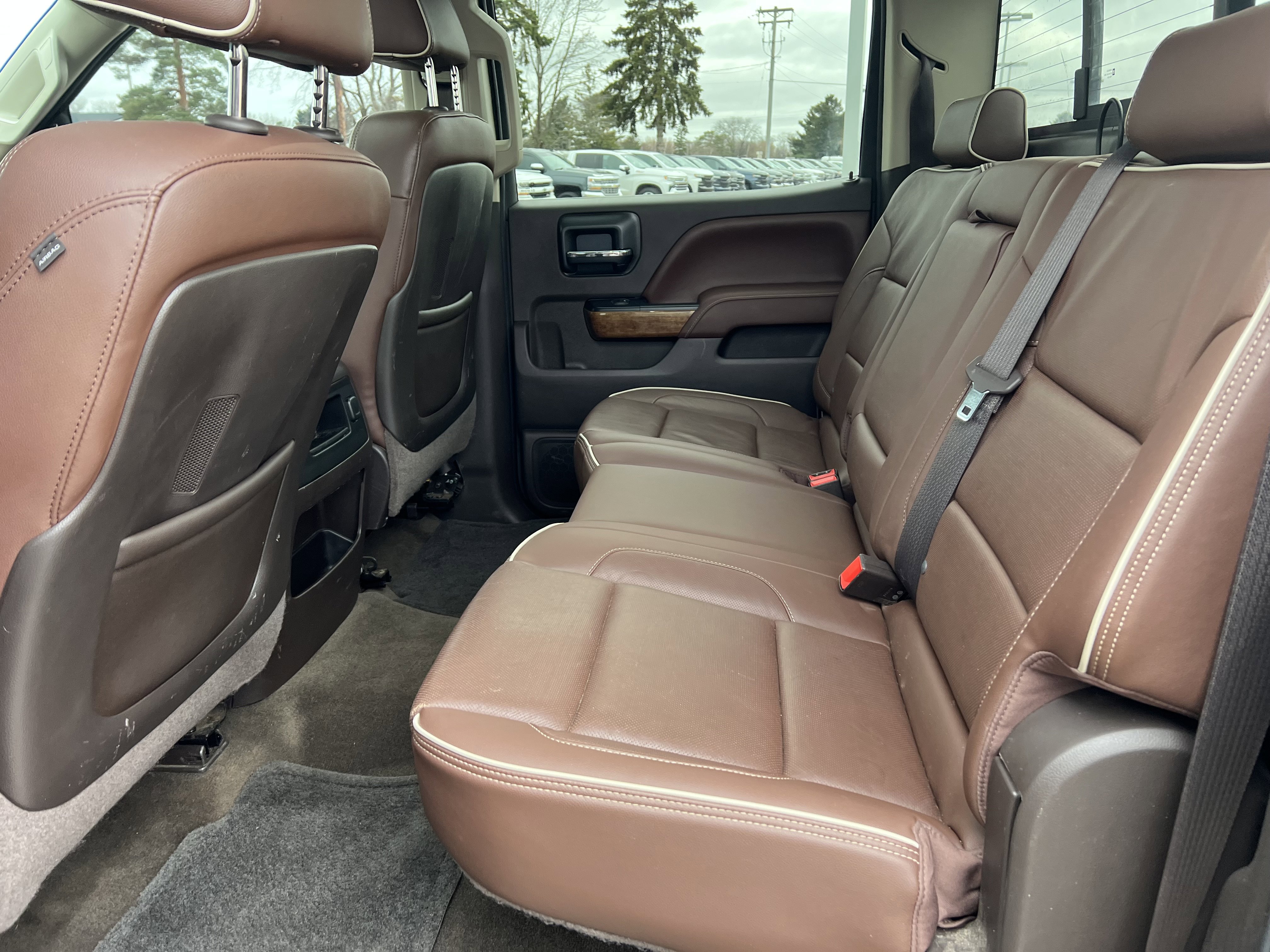 Used 2015 Chevrolet Silverado 1500 High Country w/ High Country Premium Package image 12