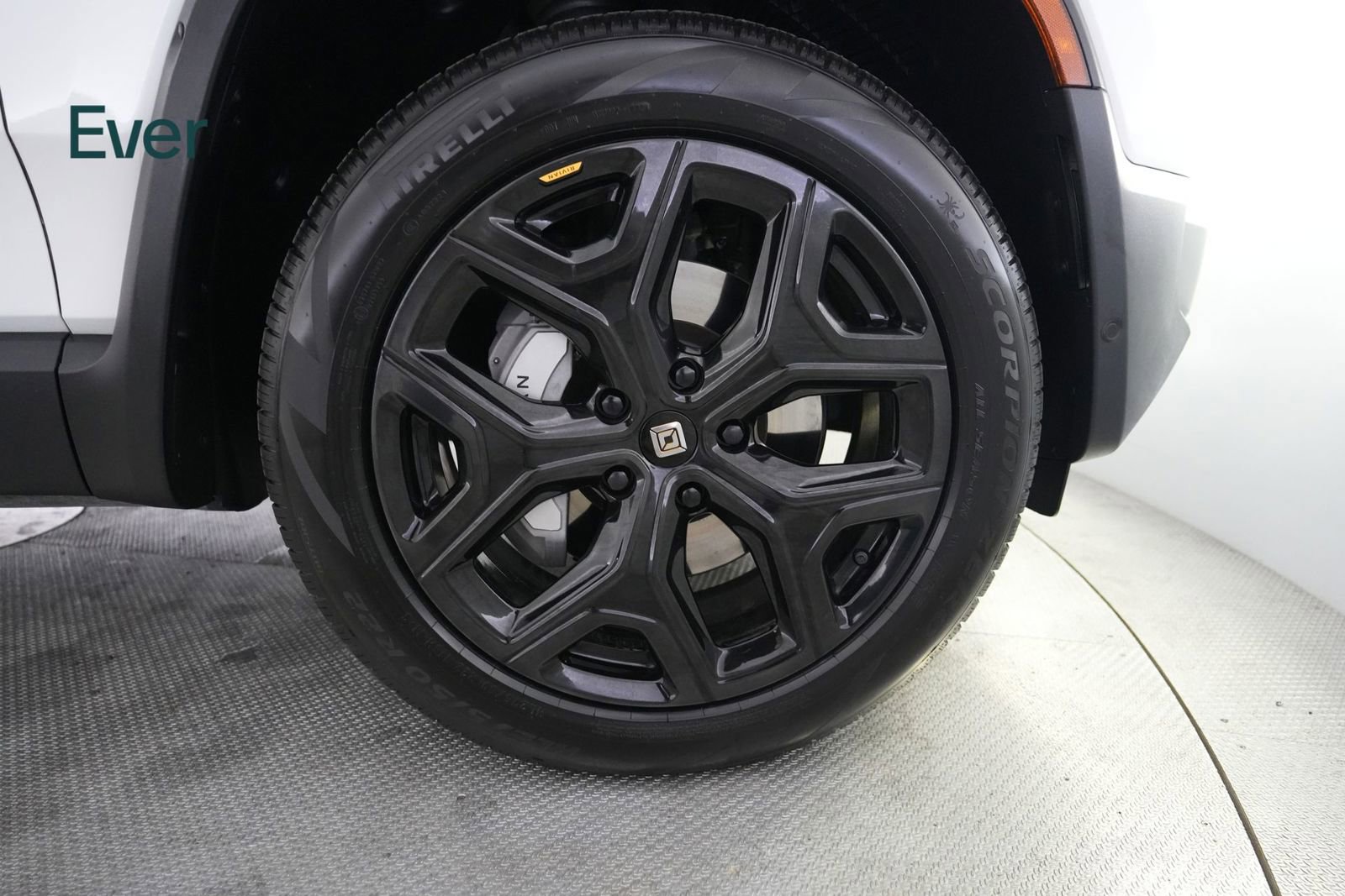 Used 2023 Rivian R1T Adventure image 20