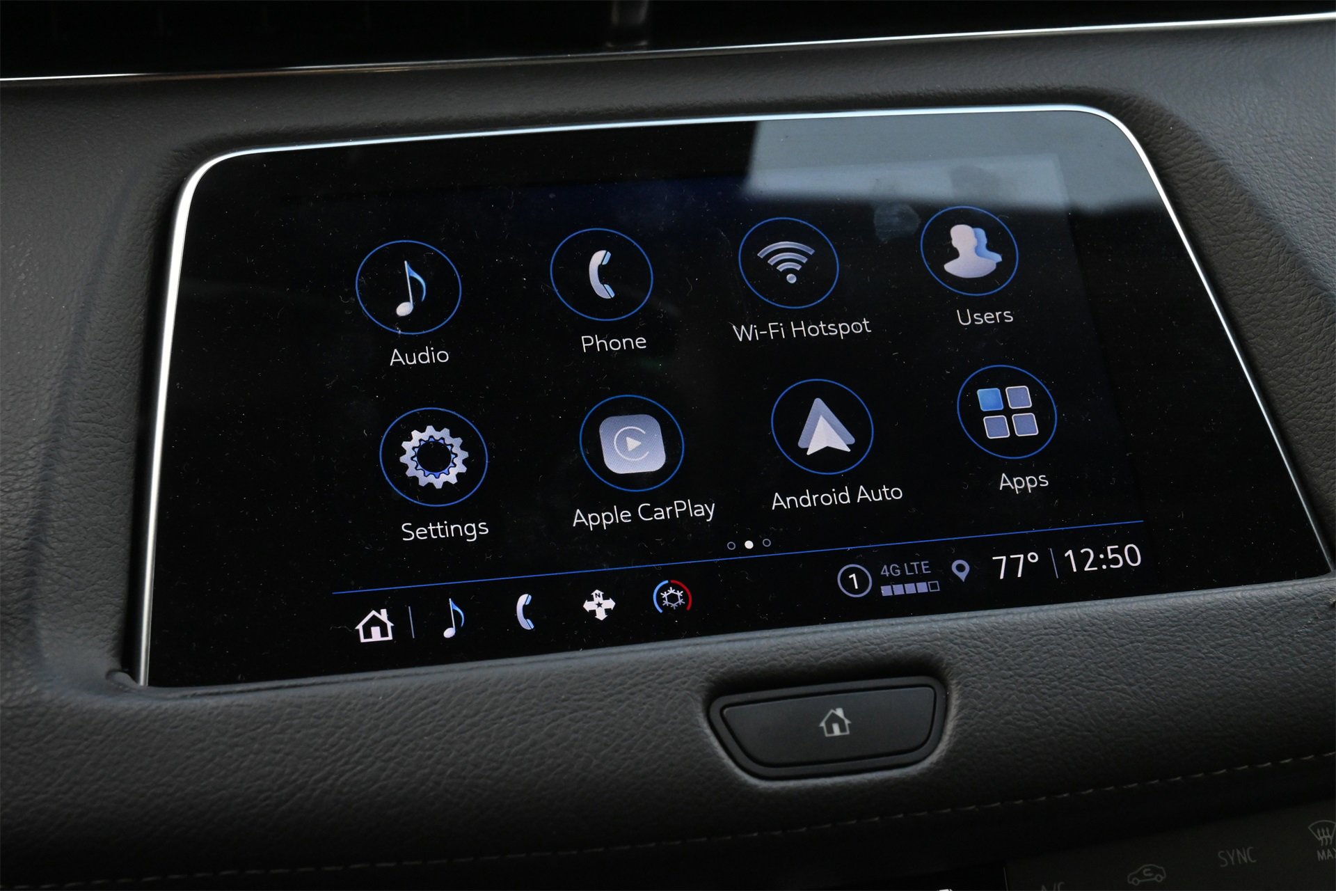 Certified 2023 Cadillac XT4 Luxury w/ Cold Weather Package image 12