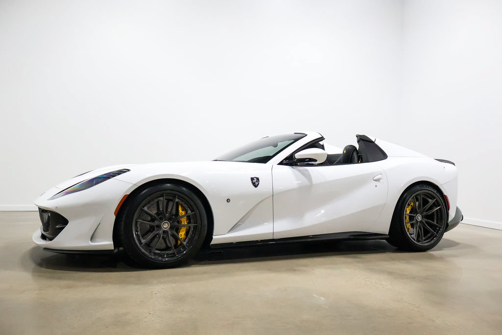 Used 2022 Ferrari 812 GTS RWD image 15