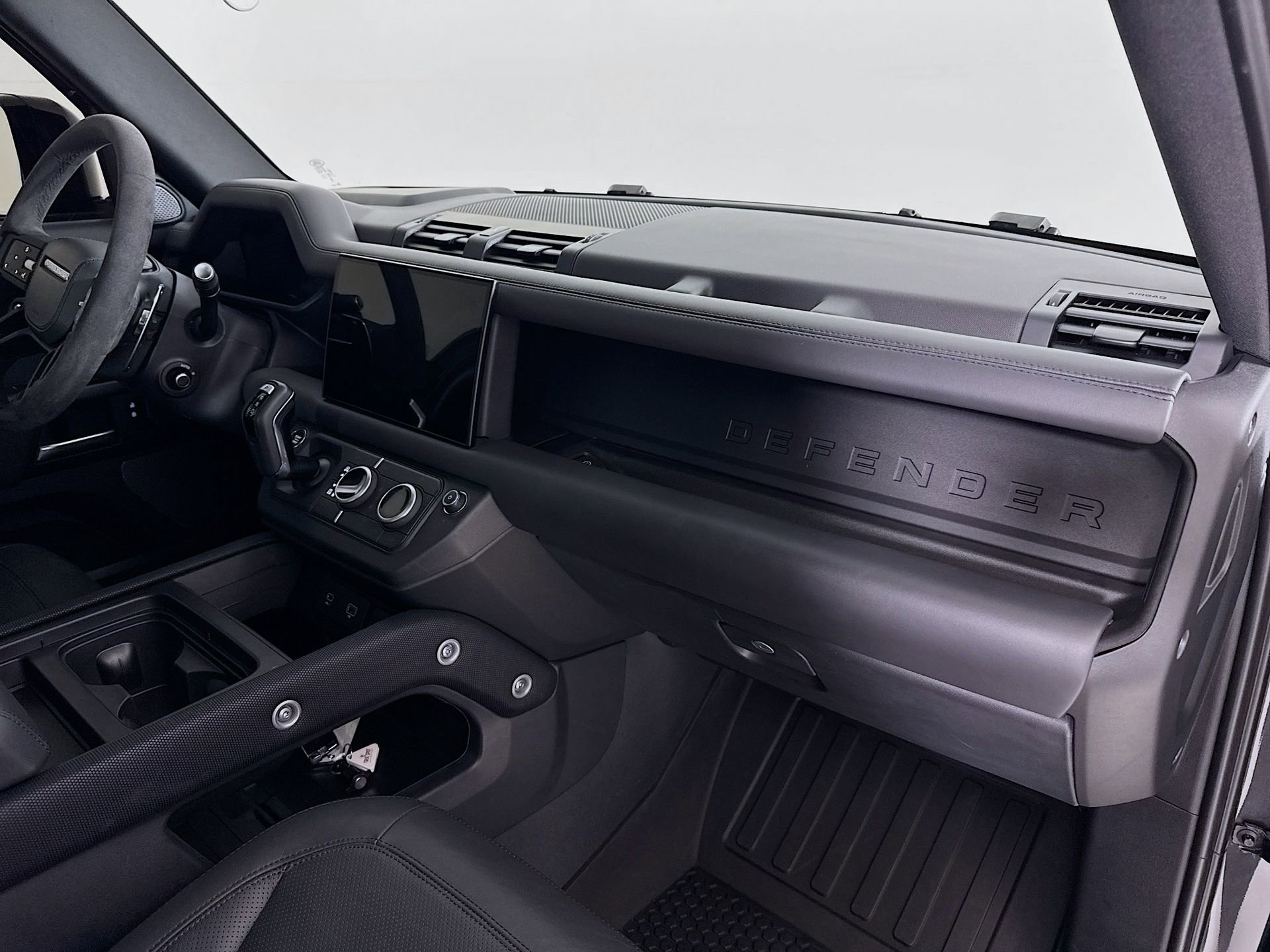 Used 2024 Land Rover Defender 110 Carpathian Edition image 31