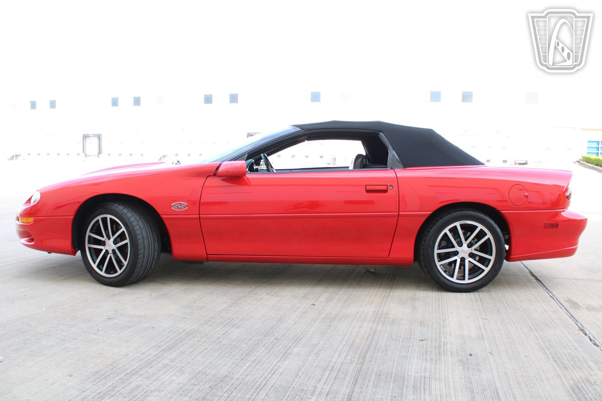 Used 2002 Chevrolet Camaro Z28 w/ SS Performance/Appearance Pkg RWD image 14