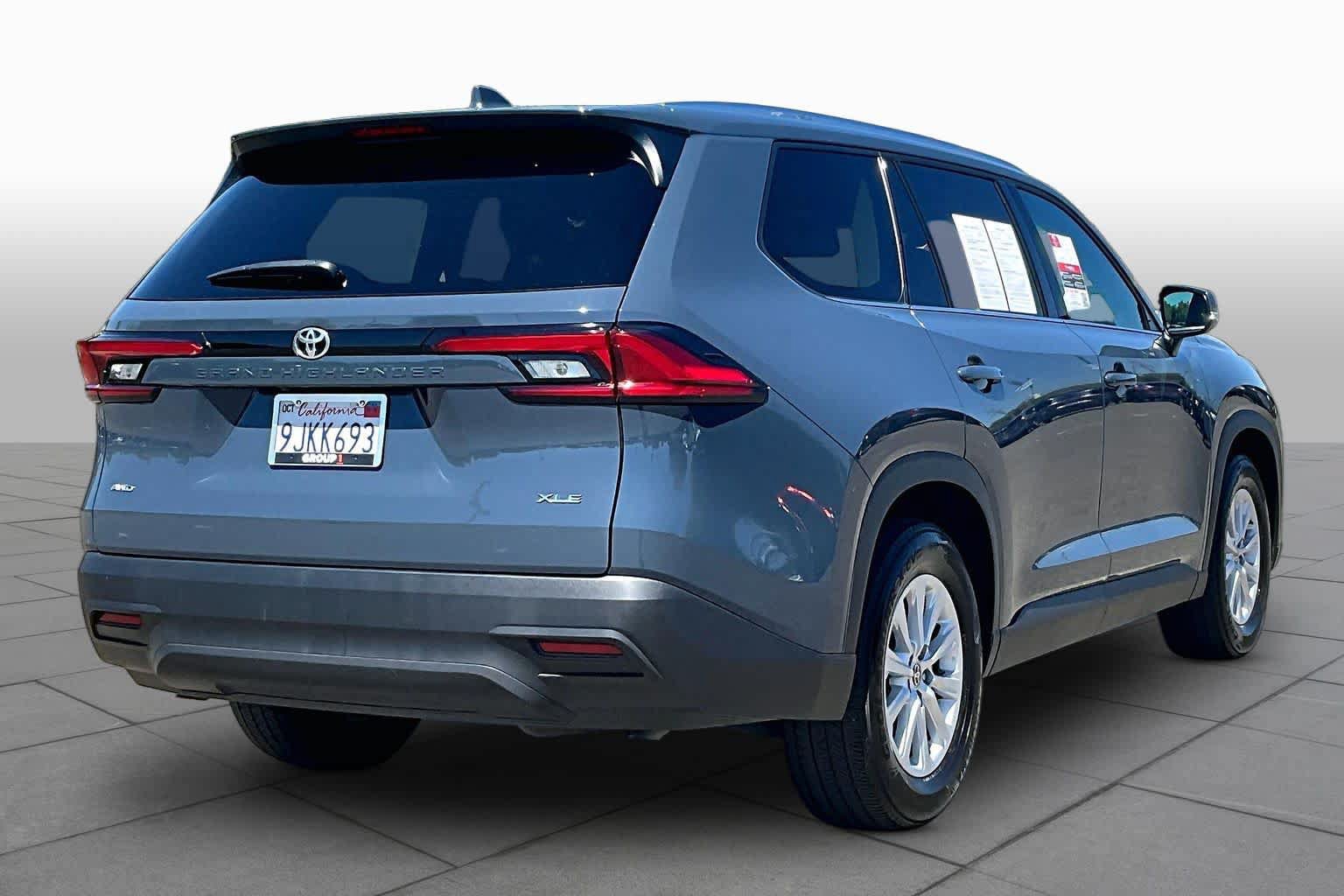 Certified 2024 Toyota Grand Highlander AWD image 12