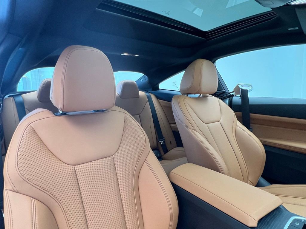 Used 2026 BMW 430i Coupe w/ Parking Assistance Package image 8