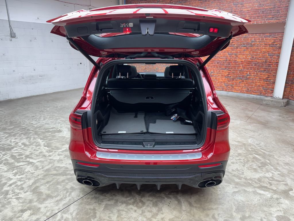 Used 2026 Mercedes-Benz GLB 35 AMG 4MATIC image 27