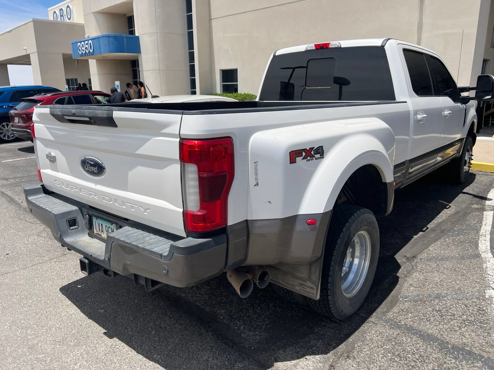 Used 2019 Ford F350 King Ranch w/ King Ranch Ultimate Package AWD/4WD image 15