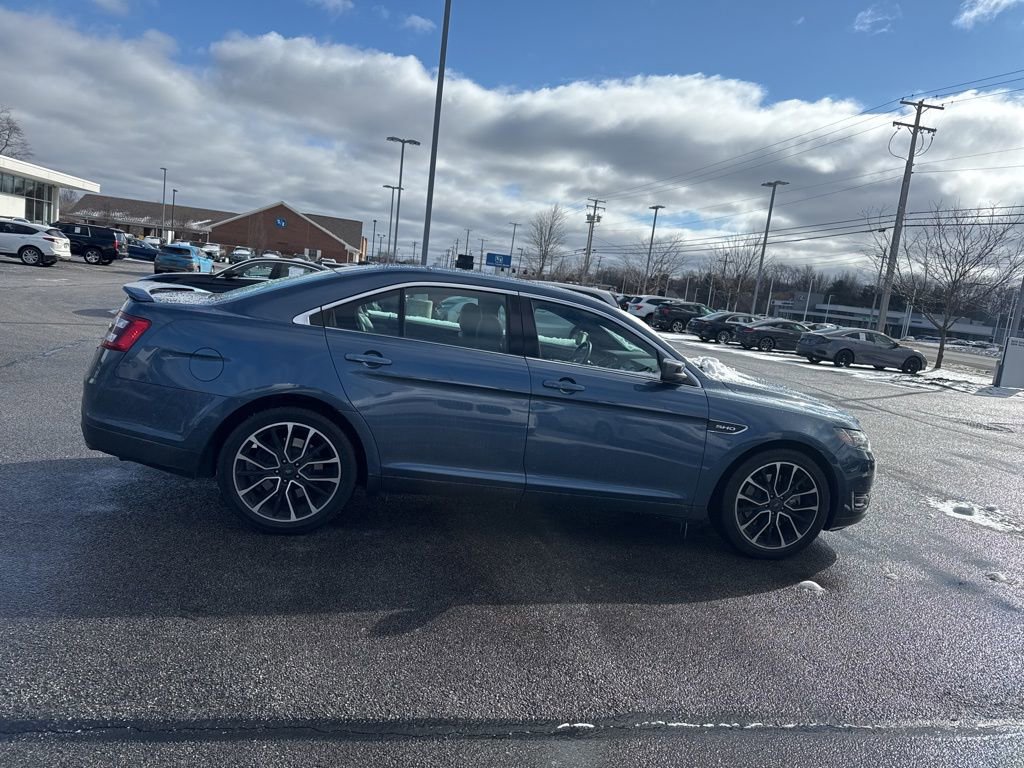 Used 2018 Ford Taurus SHO image 22